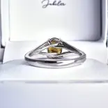 Pierścionek z aleksandrytem naturalnym